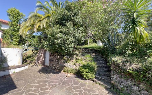 MAISON AU CHARME ANDALOU- UN ÉCRIN À RÉINVENTER À BIARRITZ