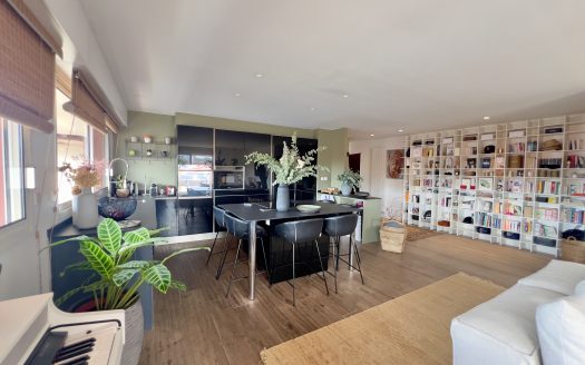 BIARRITZ HYPER CENTRE – APPARTEMENT D’EXCEPTION AVEC TERRASSE PLEIN CIEL AU DERNIER ÉTAGE